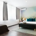 Francis Superior 招待所 4*