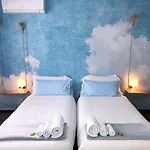 Francis Superior 招待所