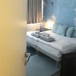 Francis Superior 招待所