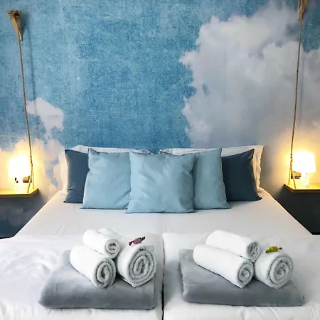 Гостьовий будинок Francis Superior 4*