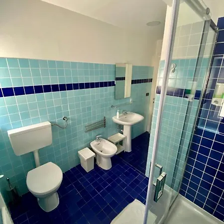 Francis Superior Konukevi Trieste