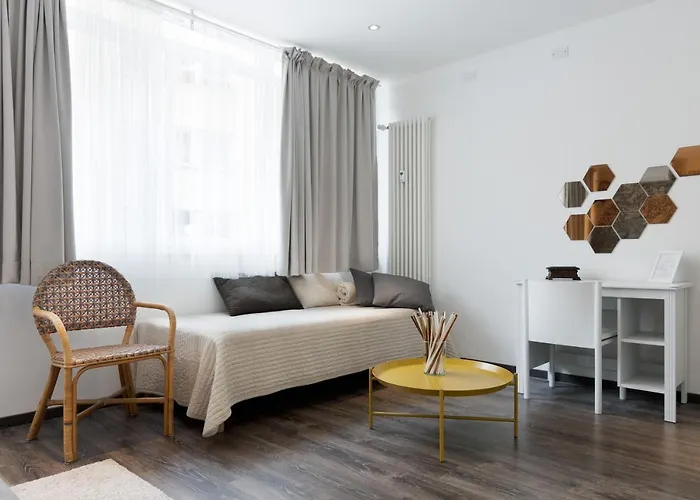 Francis Superior ゲストハウス トリエステ